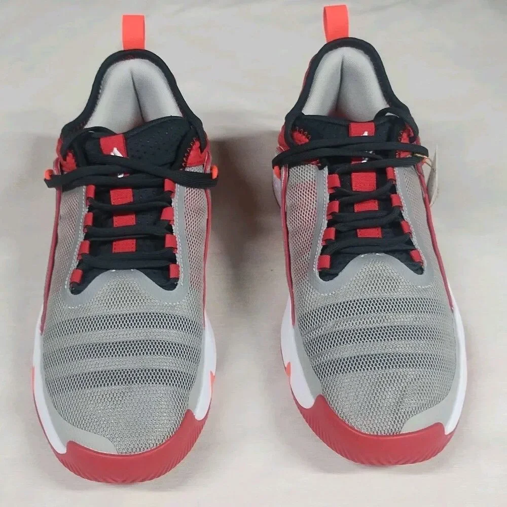 Adidas Trae Unlimited Men’s Sz 10.5 Basketball Shoes  IF5611 Gray/Red New In Box